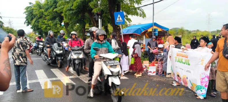 berbagi takjil